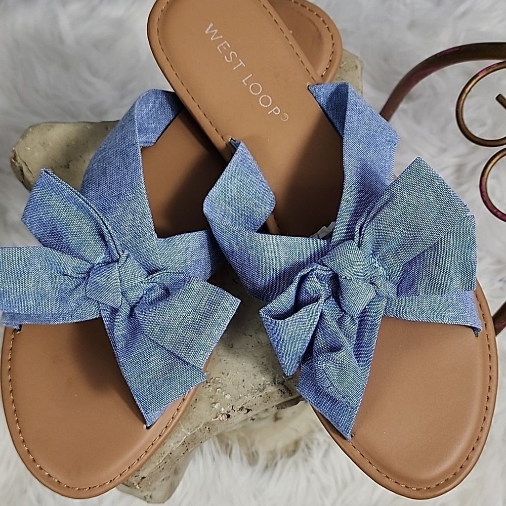 Beribboned Flats Size 9/10 Sandals with Large Bow